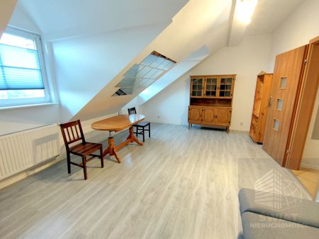 Przestronna kawalerka, osobna kuchnia - Zdjęcie 2