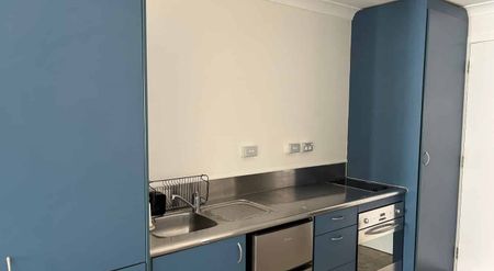 Auckland City Studio nr. Viaduct - Photo 3