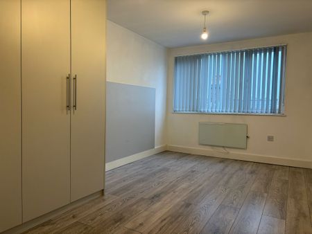 Northfield Avenue - Photo 4