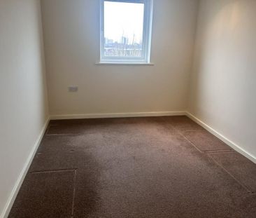 3 bedroom apartment to rent - Photo 2