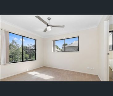 10 Madison Rd, Coomera, Qld 4209 - Photo 3