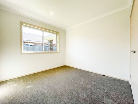 CORNER HOUSE: 4 BEDROOM, 2.5 BATHROOM, 2 CAR GARAGE, PLUS BONUS THEATRE/HOME OFFICE - Photo 3