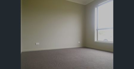 Modern 5-Bedroom Family Home in Bardia - Photo 2