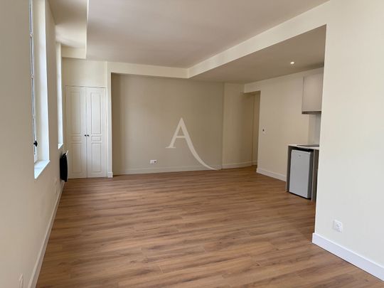 Location appartement 1 pièce, 35.96m², Saintes - Photo 1
