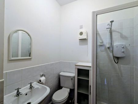 Studio to rent - Photo 5