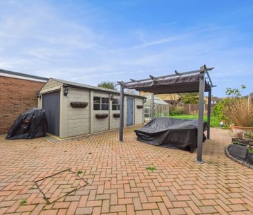 Carew Road, Ashford, Surrey,TW15 - Photo 3