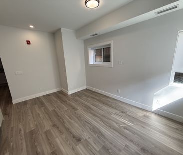 For Lease - 266 Carruthers Avenue Unit# 4, West Centre Town, Ontario - Photo 3