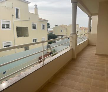 Excelente moradia V3 com Piscina localizada em Albufeira na zona da... - Photo 4