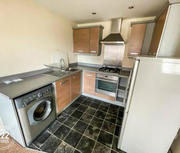 Rylands Drive - Warrington - WA2 - Photo 5