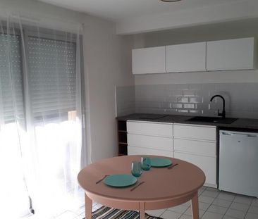 Location Appartement 1 pièce 21m² CARQUEFOU 44470 - Photo 2