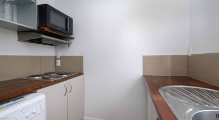 One Bedroom unit - Photo 3