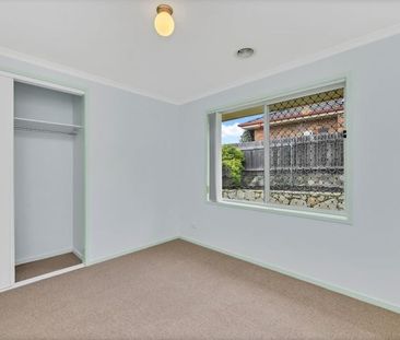 6 Macadamia Close, Jerrabomberra - Photo 2