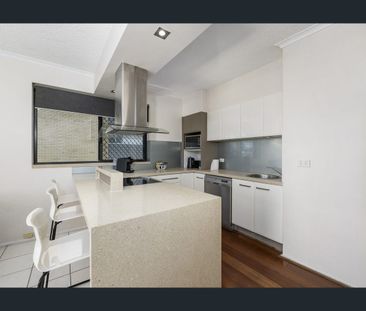 BEST SPOT ON THE GOLD COAST! - Photo 1