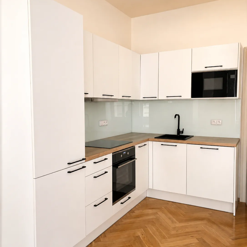 Pronájem bytu 2+kk 63 m² - Photo 1