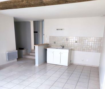 A LOUER Un Appartement de type F2, d'environ 40m² au 1er étage sans... - Photo 2
