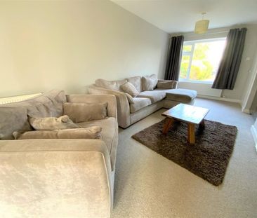Fairstone Hill, Oadby, Leicester - Photo 3