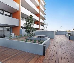 City Life Made So Easy! - Photo 1