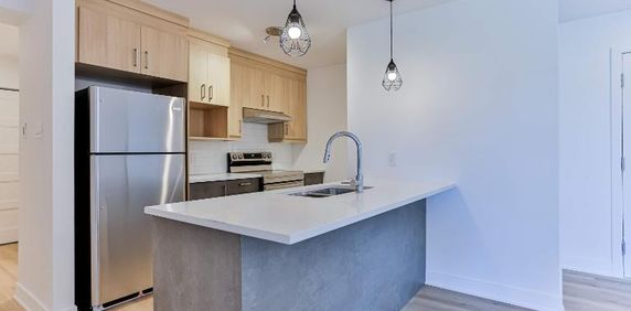 PROMO - SAINT-CHARLES - APPARTEMENT 4½ À LOUER POUR JUILLET - Photo 2