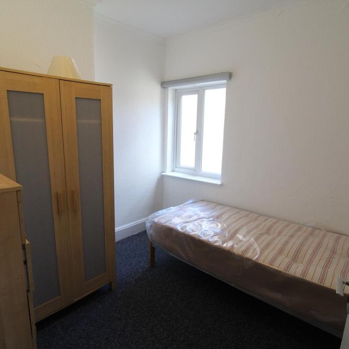 Elizabeth Way, Cambridge, CB4 - Photo 1