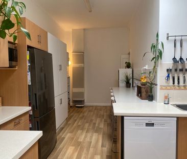 Updated 3 Bedroom Home in Largs North! - Photo 6