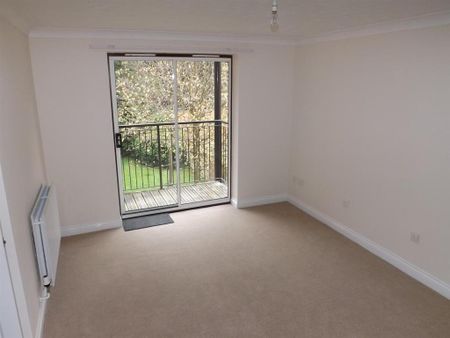 2 bedroom apartment to rent - Photo 5