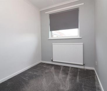 3 bedroom House To Let - Photo 5