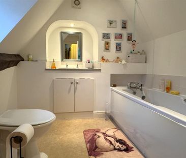 2 bedroom maisonette to rent - Photo 6