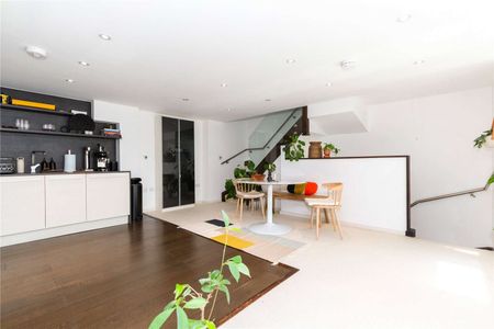 Bayes House, Augustas Lane, Barnsbury, London, N1 1QT - Photo 5