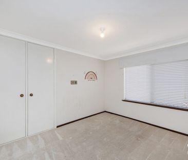 AWESOME LOCATION, QUIET CUL DE SAC AND SO MUCH SPACE! - Photo 6