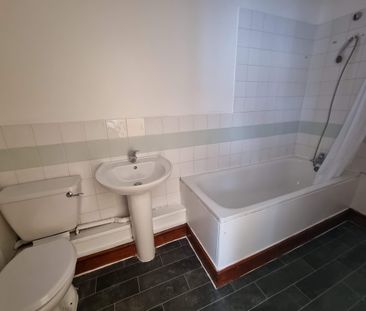 1 Bed Maisonette, Norbury Road, CR7 - Photo 3