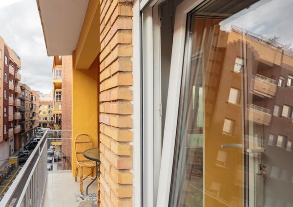 Fully renovated apartment for rent with 3 bedrooms in Denia