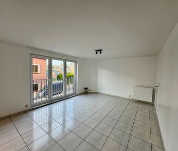 Ruim en energiezuinig appartement met terras in Overijse - Photo 1