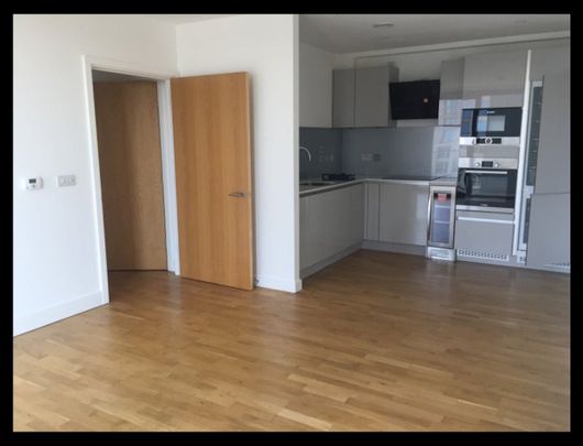 Room in a Shared Flat, Station Road, SE13 - Photo 1