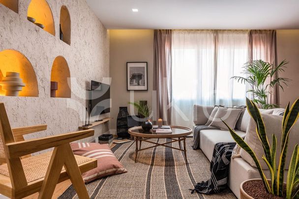 Madrid Capital, Community of Madrid 28010 - Photo 1