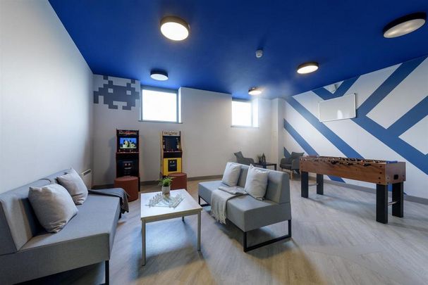 1 bedroom in a flat share to rent - Photo 1