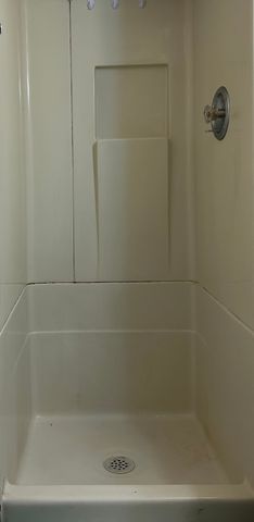For Lease - 8 Highwood Ave Avenue Unit# Basement, Toronto, Ontario - Photo 4