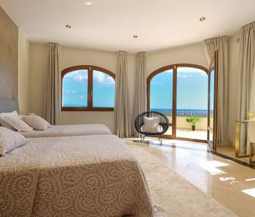 Luxury Villa for rent in Sotogrande, Spain - Photo 5