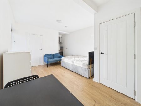 0 bedroom Studio flat to rent - Photo 4