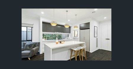 Modern Family Home with Stylish Features - Photo 3