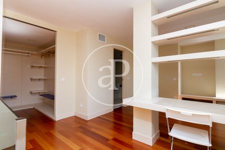 Duplex for rent in Pinar de Chamartín. - Photo 5