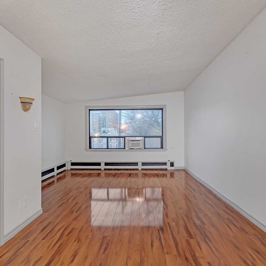 For Lease - 2977 Lawrence Avenue Unit# 201, Toronto, Ontario - Photo 1