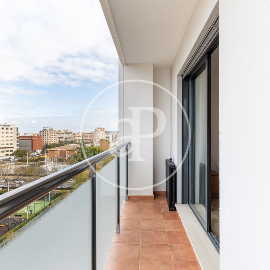 Flat for rent with Terrace in Campanar (Valencia) - Photo 1