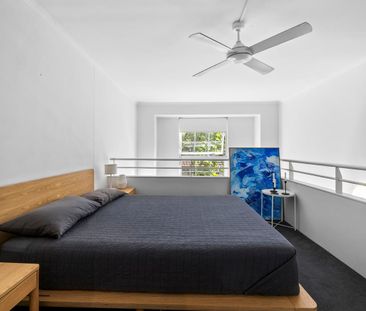 Bright & Spacious Split-Level Apartment Filled with Natural Light - Photo 5