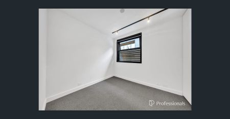 Modern Apartment in the Heart of South Melbourne - Photo 5