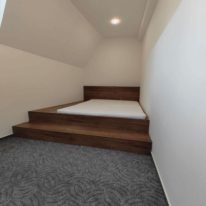 Pronájem bytu 2+kk • 20 m² bez realitkyBrankovická, Kolín - Kolín, Středočeský kraj - Photo 1