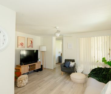 "Well-maintained Home" - Photo 1