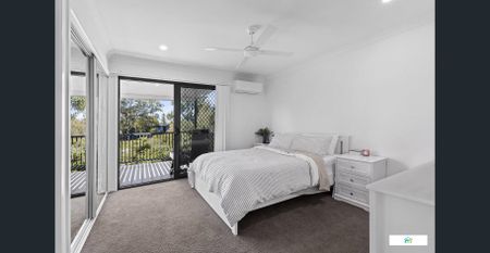 Luxury 3 bed townhouse, convenient to everything - Photo 3