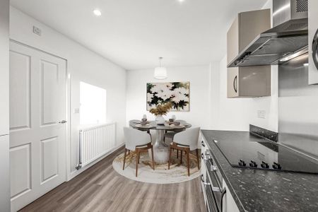 4 bedroom end of terrace house to rent - Photo 3