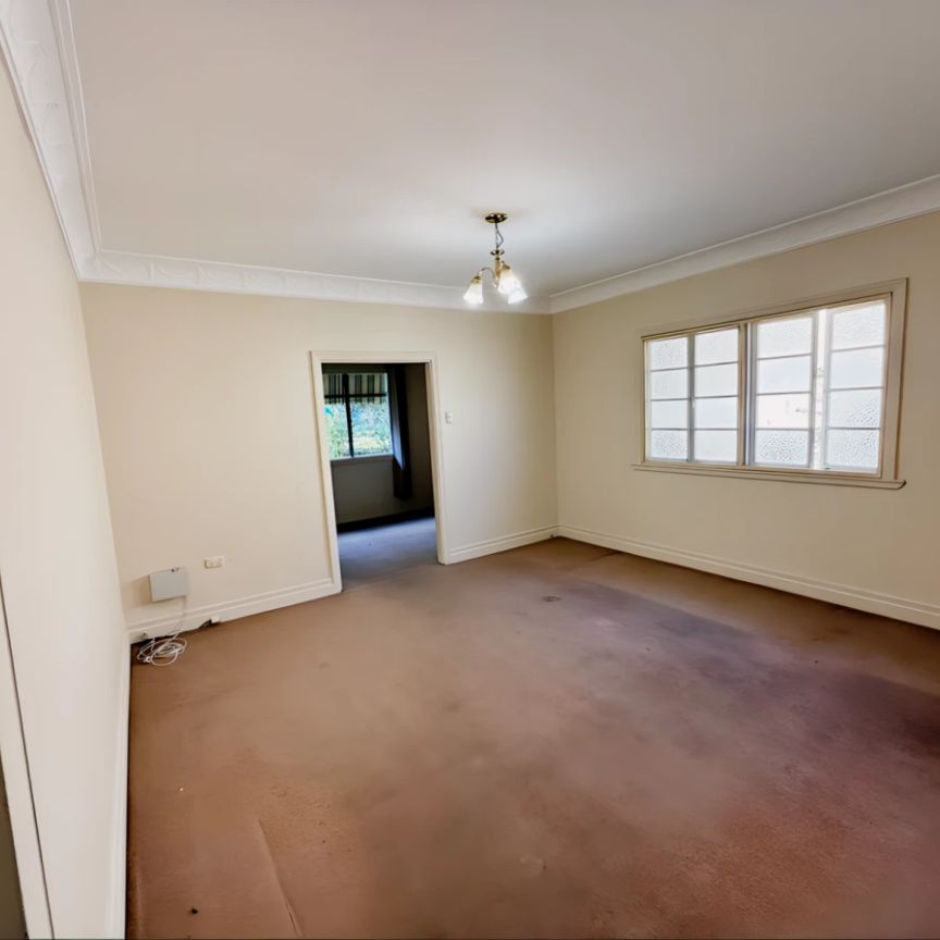 4 bed 1 bath - Photo 1