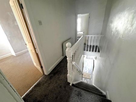 3 bedroom terraced house to rent - Photo 3